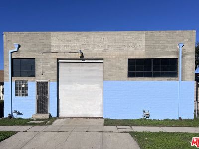 2411 Exposition Pl