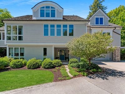 10525 Stock Ln
