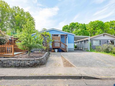 352 SW Butterfield Pl