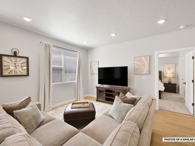 206 N Chaparral Dr #101