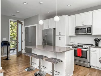 2120 Herman St UNIT 1