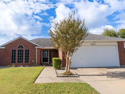 6825 Meadowbreeze Pkwy