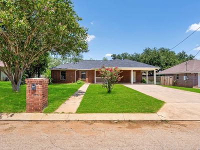 109 Windcrest