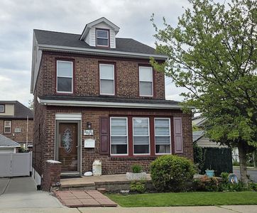 20202 36th Ave