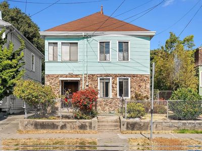 Property at 2413 7th St, Berkeley, CA