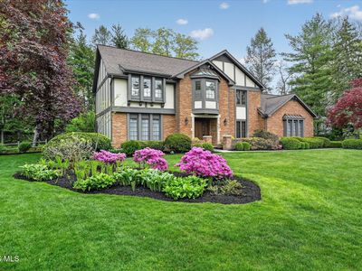 4455 Falconhurst Ct
