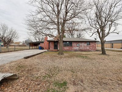 Property at 204 N Cherry Ave, Union City, OK