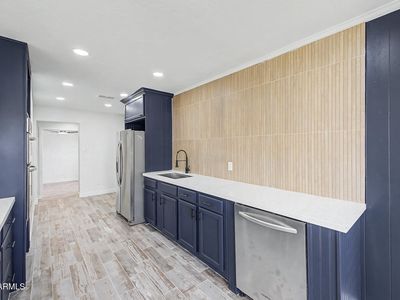 644 S LEWIS --