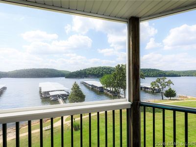 549 Park Place Dr #3B