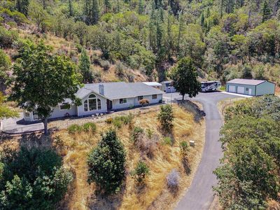 1040 Wards Creek Rd