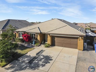 Property at 913 Fieldbrook Ct, Imperial, CA