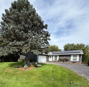 8085 Clearview Dr