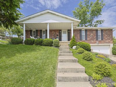 1162 Elizabeth Dr