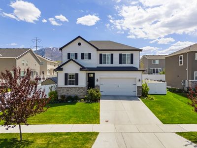1532 N Woodside Dr