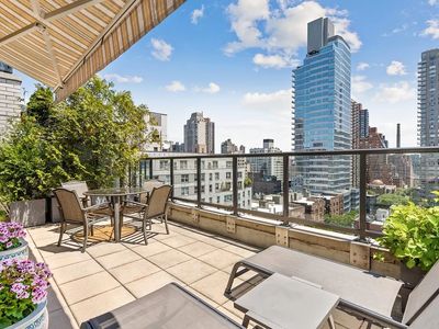 200 E 74th St APT 14A