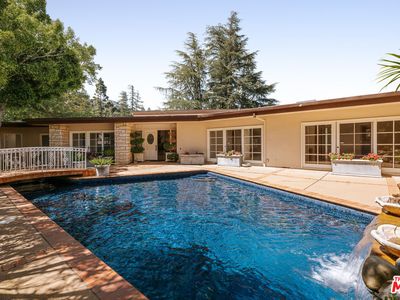 1743 Stone Canyon Rd