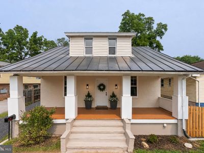 1101 N Royal Ave