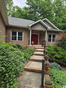 172 Periwinkle Hill Rd