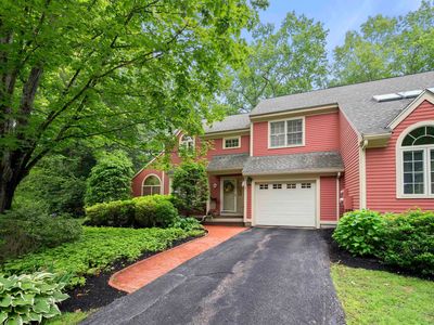 Property at 60 Peninsula Drive, Stratham, NH