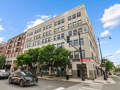 3150 N Sheffield Ave APT 604