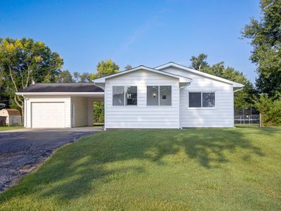 Property at 262 Woodlane Dr, Columbus, IN