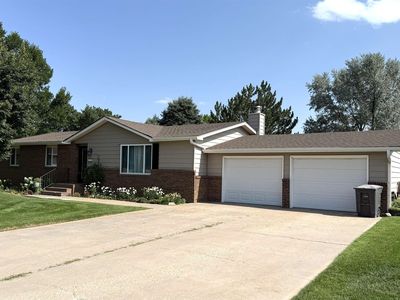 606 Max Dr