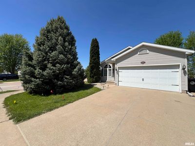 Property at 2121 W Miners Dr, Dunlap, IL