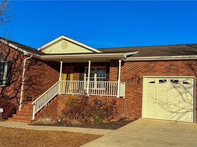 Property at 519 Salem Ridge Dr, Randleman, NC
