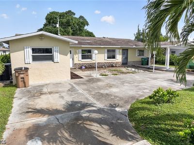 5227 Coronado Pkwy