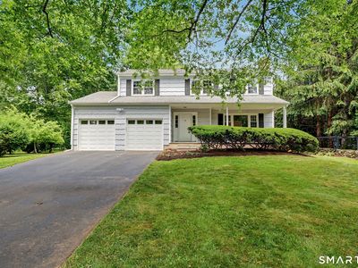 29 Coachlamp Lane