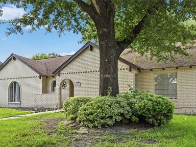 1423 Bodart Dr