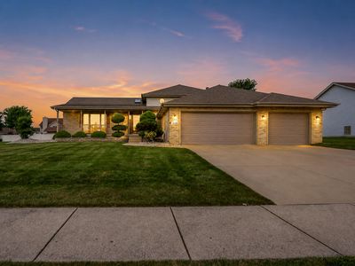 9188 Maple Dr