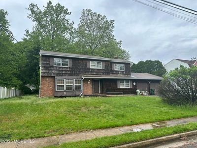 Property at 6 Geanne Way, Marlboro, NJ