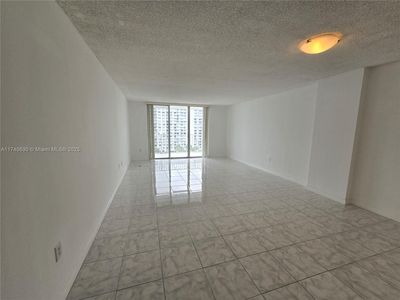 2851 NE 183rd St APT 1010E