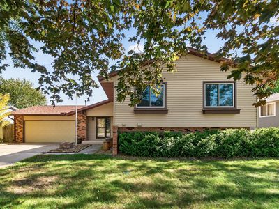 8400 Douglas Dr N