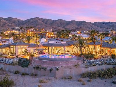 942 Villa Grande Way