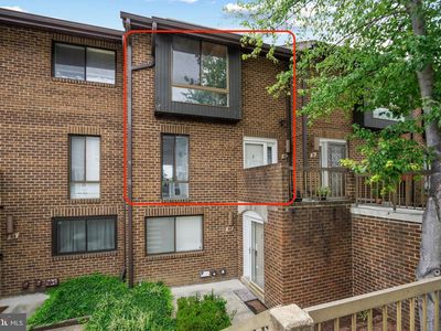 42 Hawthorne Ct NE #42