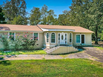 111 Rolling Acres Dr