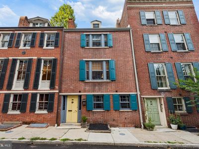 12 W Hamilton St