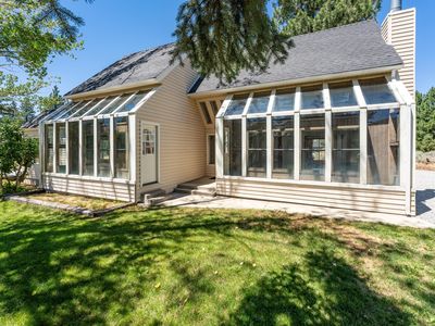725 Roundup Dr