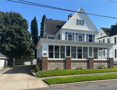 Property at 105 Dexter Ave, Oriskany, NY