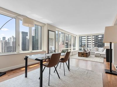 250 E 53rd St APT 2901