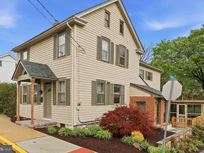 135 S Cedar St
