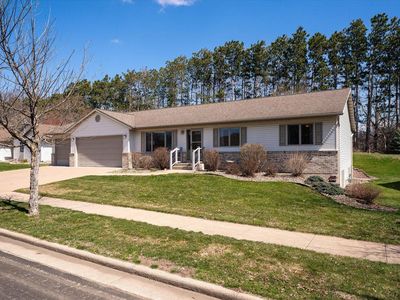 705 Pine Cone PLACE