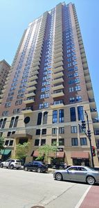 41 E 8th St APT 805