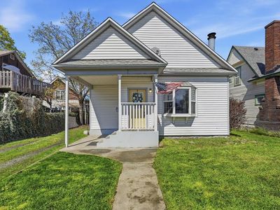 1208 W Knox Ave