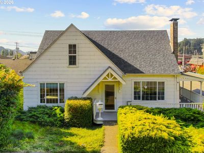 525 Elm Ave