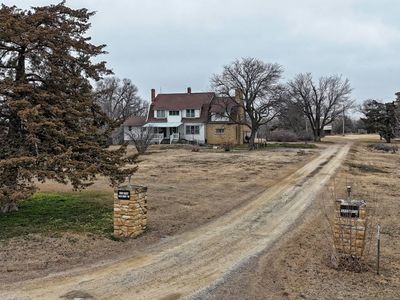 400 E Old Highway 18