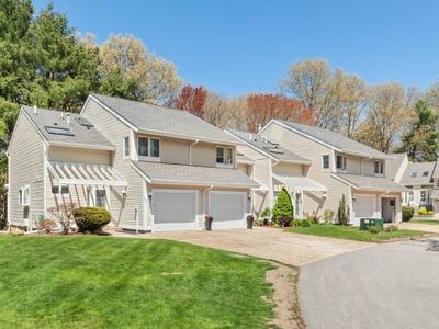 404 Centre Ln #404