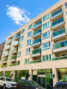 14022 Beech Ave APT 6C